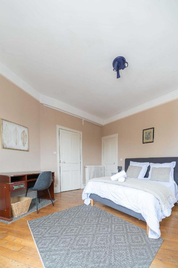 Le Rue Neuve - Appartement Calme Et Lumineux Vichy Eksteriør billede
