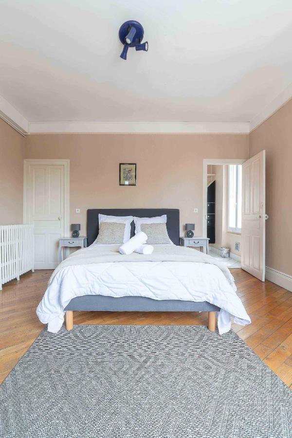 Le Rue Neuve - Appartement Calme Et Lumineux Vichy Eksteriør billede