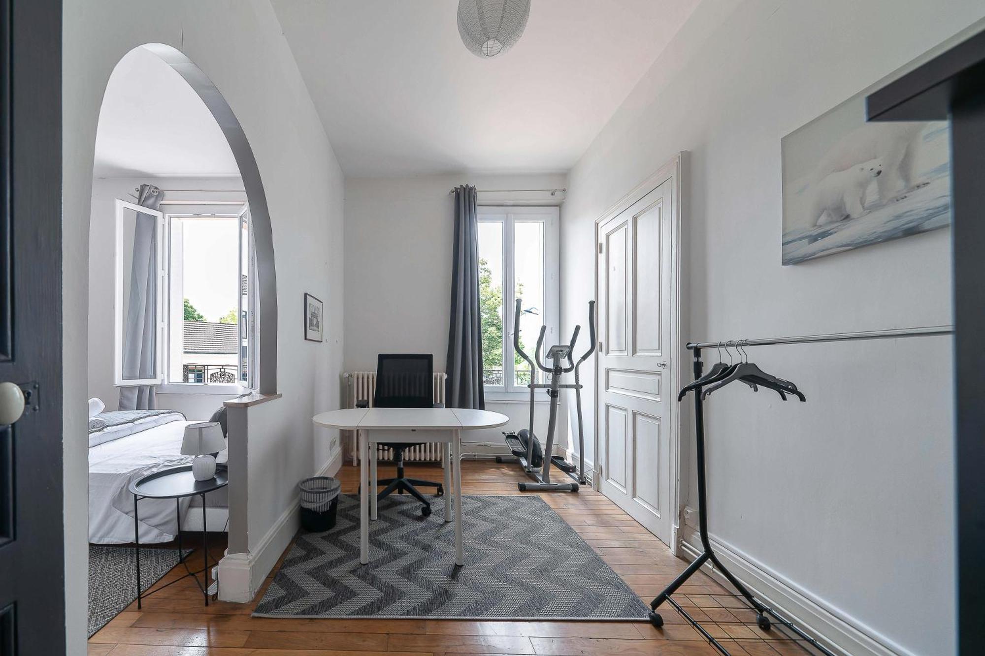 Le Rue Neuve - Appartement Calme Et Lumineux Vichy Eksteriør billede