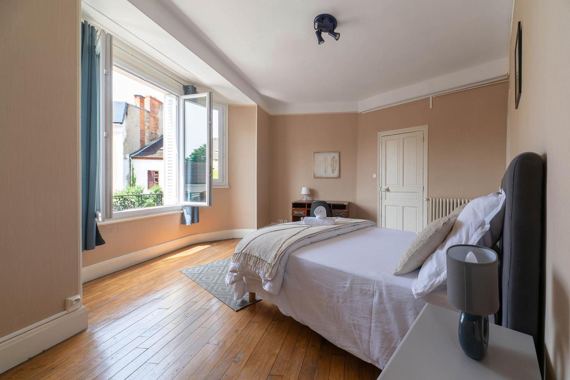 Le Rue Neuve - Appartement Calme Et Lumineux Vichy Eksteriør billede